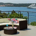 Melina Sea View *