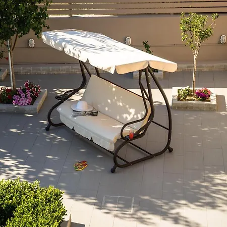 Melina Sea View 아파트