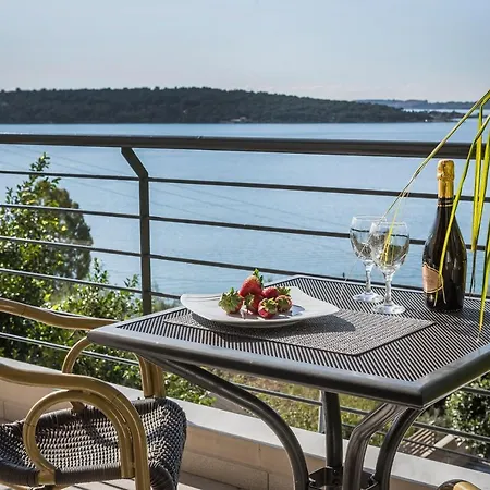 Melina Sea View